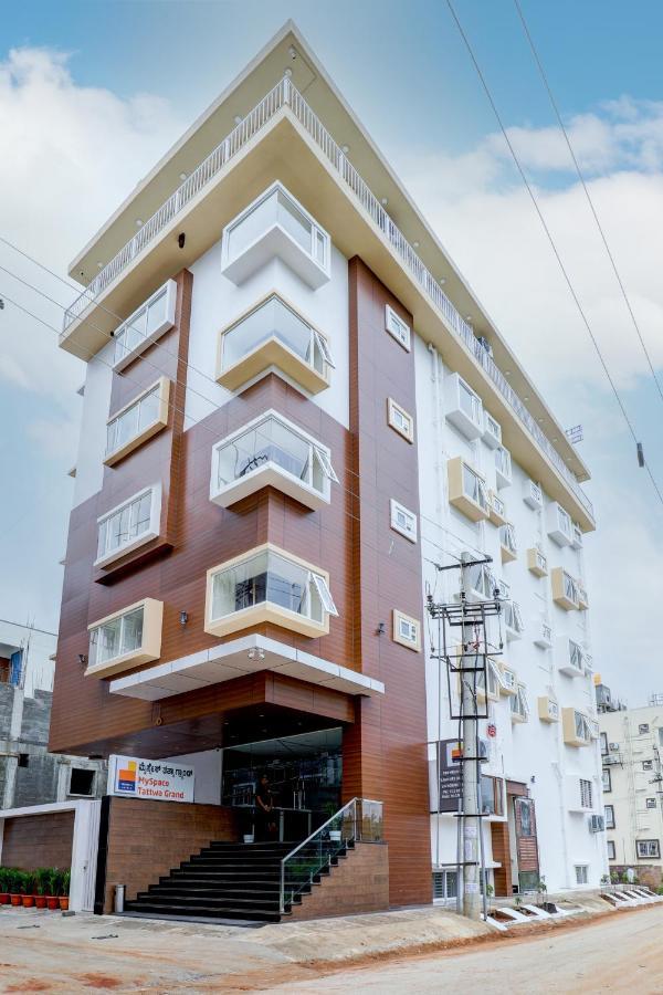 Myspace Tattwa Grand Yelahanka Exterior foto