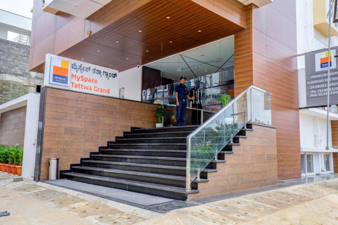 Myspace Tattwa Grand Yelahanka Exterior foto